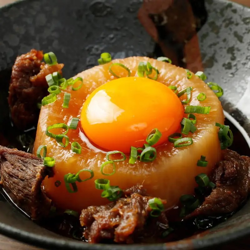 味しみ月見大根煮 (牛タンモト入り)